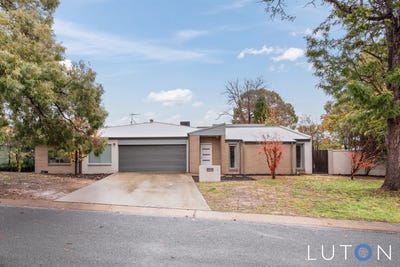 /international/au/14-jarrahdale-street-fisher-act-151326276/