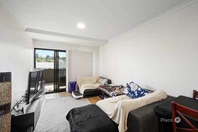 /international/au/5-6-whites-road-petrie-qld-151095848/