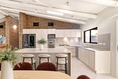 /international/au/25-botticelli-street-fig-tree-pocket-qld-152294964/