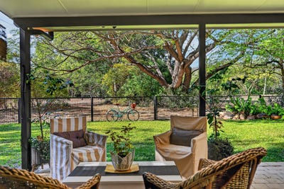 /international/au/3-adelong-drive-cranbrook-qld-152364056/