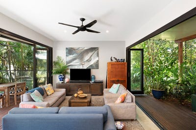 /international/au/5-spoonbill-street-peregian-beach-qld-148671228/?lang=pt