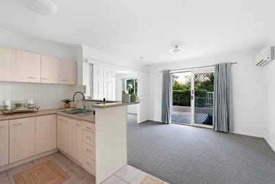 /international/au/24-11-19-taylor-street-biggera-waters-qld-148528304/?lang=id