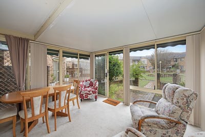 /international/au/107-15-lorraine-avenue-berkeley-vale-nsw-151266548/
