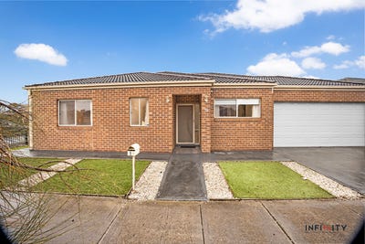 /international/au/15-kinnear-avenue-tarneit-vic-151403792/