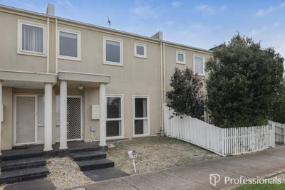 /international/au/16-tute-lane-melton-west-vic-152650348/