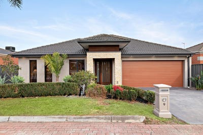 /international/au/9-parkwood-court-deer-park-vic-151399632/