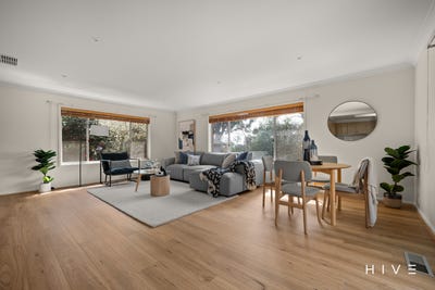 /international/au/31-finniss-crescent-narrabundah-act-152368656/