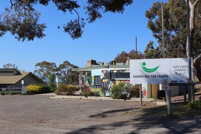 /international/au/54-waggon-road-victor-harbor-sa-504907060/