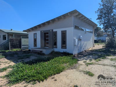 /international/au/6-wave-cap-court-golden-beach-vic-152630532/