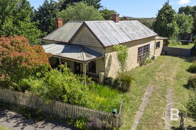 /international/au/71-73-bailey-street-clunes-vic-149956244/