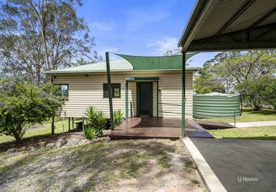 /international/au/9-crest-court-esk-qld-152285796/