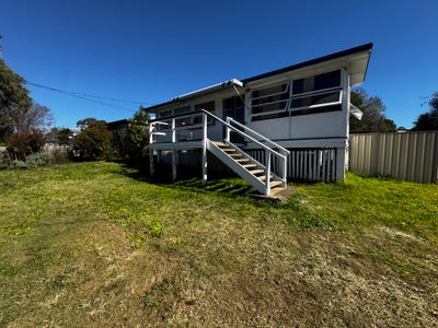 /international/au/9-gipps-street-nanango-qld-148445464/