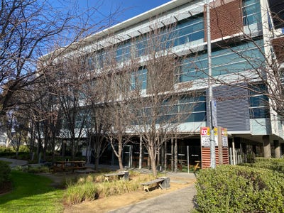 /international/au/portpark-corporate-46-574-plummer-street-port-melbourne-vic-505148772/