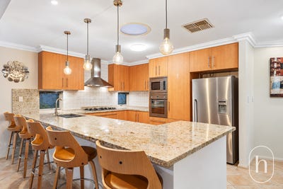 /international/au/12-portchester-drive-darch-wa-152648500/