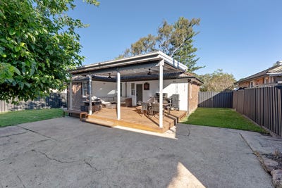/international/au/29-mindanao-avenue-lethbridge-park-nsw-152503724/