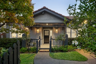 /international/au/27-wanalta-road-carnegie-vic-151194148/