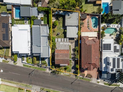 /international/au/23-narani-crescent-earlwood-nsw-152549072/