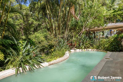 /international/au/44-stewart-court-doonan-qld-150892384/