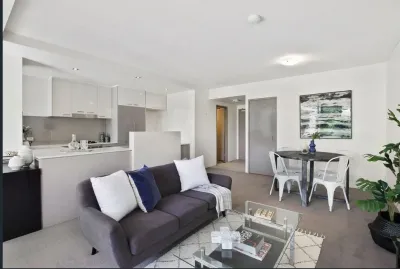 /international/au/36-35-buchanan-street-west-end-qld-151653196/