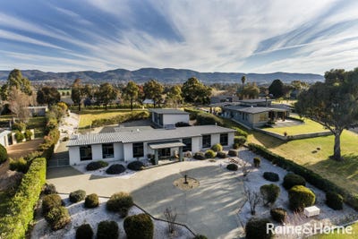 /international/au/32-robert-hoddle-grove-mudgee-nsw-149646784/