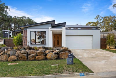 /international/au/10-sewell-court-mount-helen-vic-151451896/