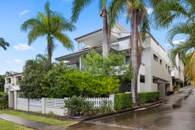 /international/au/4-22-cadell-street-toowong-qld-151201472/