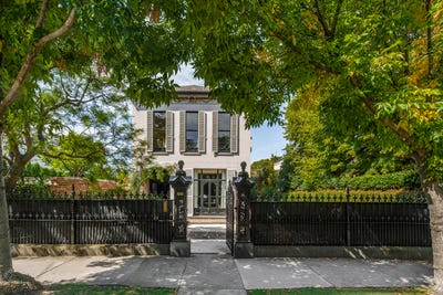 /international/au/60-avoca-street-south-yarra-vic-150763300/