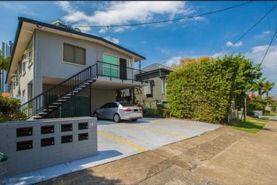 /international/au/2-73-queen-street-southport-qld-151435620/