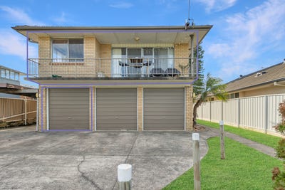 /international/au/4-61-merewether-street-merewether-nsw-151411876/