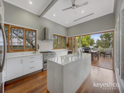 /international/au/11-chapman-street-mysterton-qld-152233700/