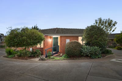 /international/au/15-31-33-deutgam-street-werribee-vic-151434896/
