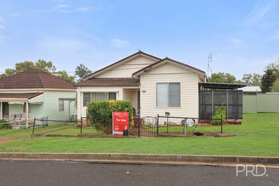/international/au/22-russell-street-werris-creek-nsw-151490184/