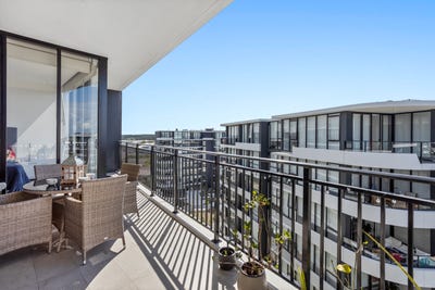 /international/au/1813-6-8-sickle-avenue-hope-island-qld-148600108/