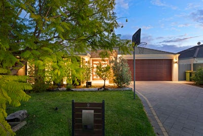 /international/au/9-archdale-loop-piara-waters-wa-151151816/
