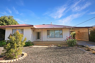 /international/au/24-thomas-street-broken-hill-nsw-148385548/
