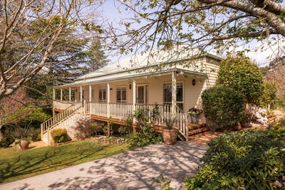 /international/au/51-northcote-road-leura-nsw-152463340/