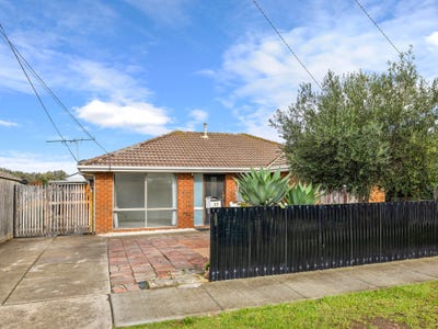 /international/au/17-purchas-street-werribee-vic-151333336/