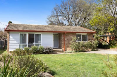 /international/au/32-green-street-narrabundah-act-152423364/