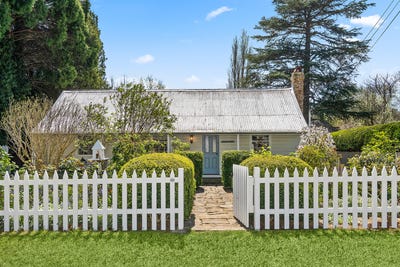 /international/au/16-jellore-street-berrima-nsw-152396584/