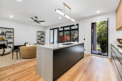 /international/au/1-110-greensill-road-albany-creek-qld-151445436/