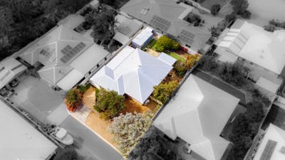 /international/au/9-rason-rise-dawesville-wa-152613512/