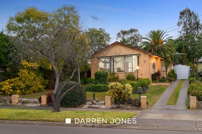 /international/au/7-delta-road-greensborough-vic-148518716/
