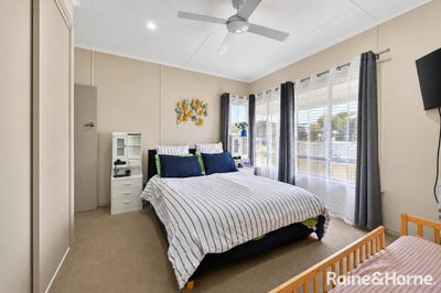 /international/au/32-george-street-warwick-qld-151988516/