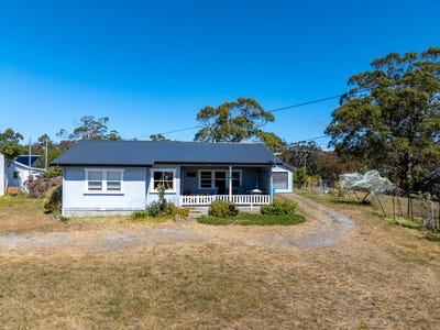 /international/au/12-14-parkside-ave-st-helens-tas-152680204/