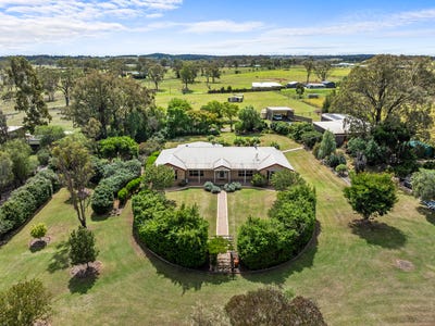 /international/au/21-colemans-road-goombungee-qld-150800932/