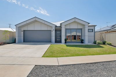 /international/au/3-trissino-drive-mildura-vic-152509924/