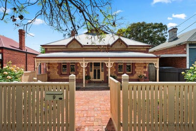 /international/au/9-tutt-avenue-kingswood-sa-152709056/