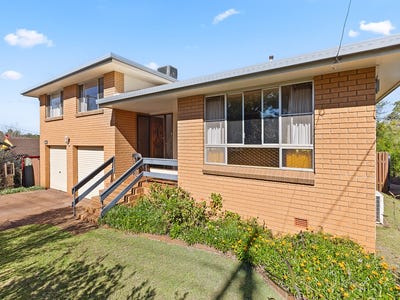 /international/au/38-sardon-street-centenary-heights-qld-151533108/