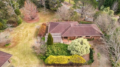 /international/au/11-lynne-close-bundanoon-nsw-148445892/