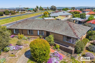 /international/au/10-luke-street-stawell-vic-152652332/